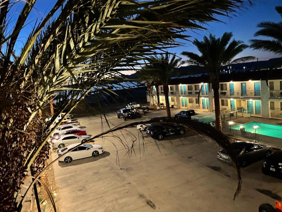 Sway Hotel Lake Havasu City Exteriör bild