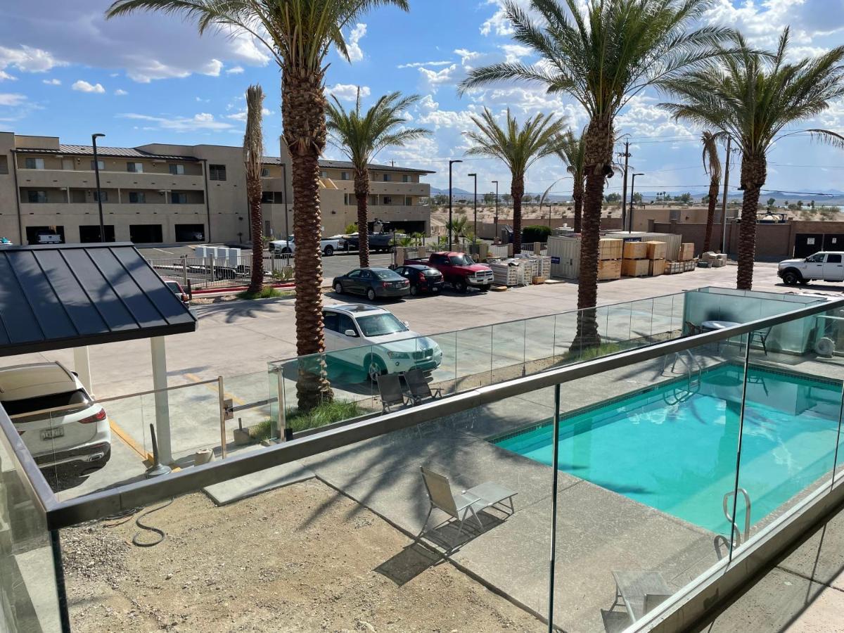 Sway Hotel Lake Havasu City Exteriör bild