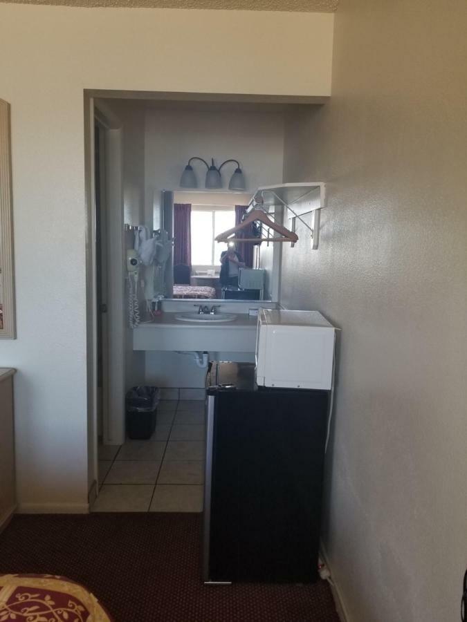 Sway Hotel Lake Havasu City Exteriör bild